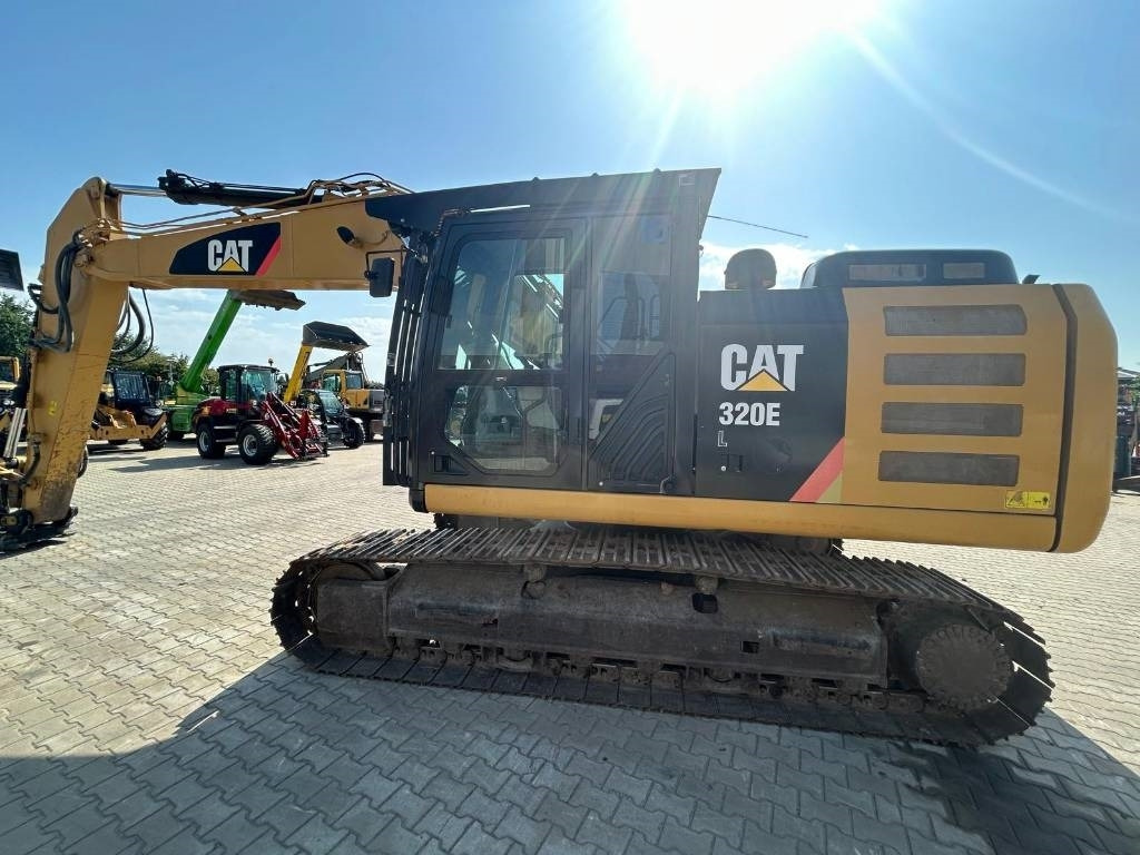 CATERPILLAR 320 EL - حفارات زحافة: صور 4 CATERPILLAR 320 EL - حفارات زحافة: صور 4