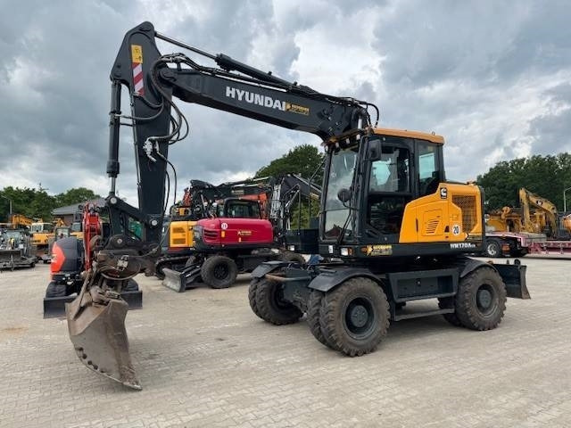 HYUNDAI HW170 ACR - حفارة على عجلات: صور 2 HYUNDAI HW170 ACR - حفارة على عجلات: صور 2