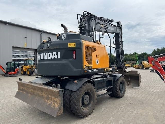 HYUNDAI HW170 ACR - حفارة على عجلات: صور 4 HYUNDAI HW170 ACR - حفارة على عجلات: صور 4