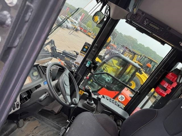 Komatsu WA 320 - اللودر بعجل: صور 4 Komatsu WA 320 - اللودر بعجل: صور 4