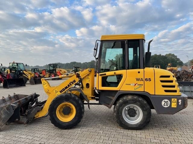 Komatsu WA 65-3 - اللودر بعجل: صور 2 Komatsu WA 65-3 - اللودر بعجل: صور 2