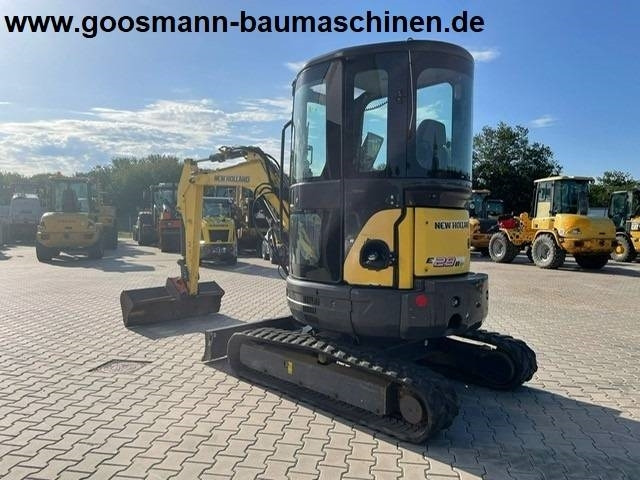 NEW HOLLAND E 29 B SR - حفارة مصغرة: صور 3 NEW HOLLAND E 29 B SR - حفارة مصغرة: صور 3