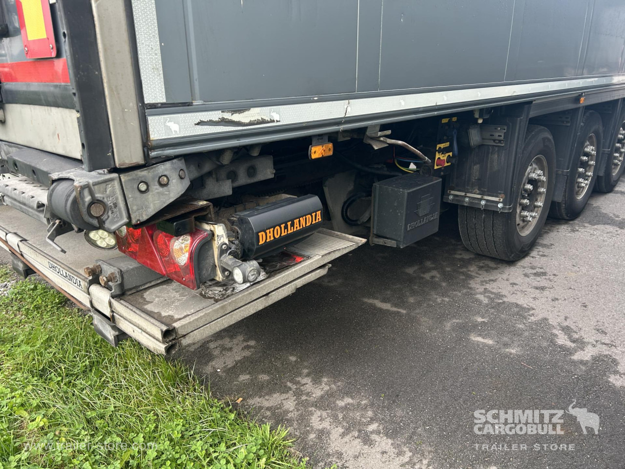 SCHMITZ Reefer Multitemp Taillift - متساوي نصف مقطورة: صور 5 SCHMITZ Reefer Multitemp Taillift - متساوي نصف مقطورة: صور 5