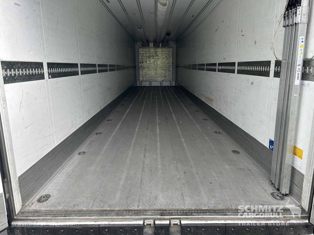 SCHMITZ Reefer Standard - متساوي نصف مقطورة: صور 2 SCHMITZ Reefer Standard - متساوي نصف مقطورة: صور 2