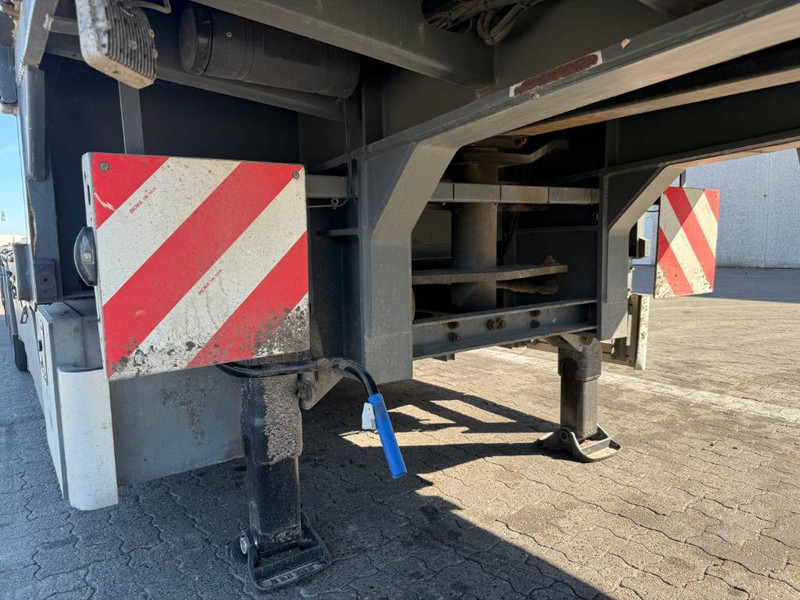 عربة مسطحة منخفضة نصف مقطورة Brdr Platz 3-axle Stepdeck/Tiefbettauflieger/Nedby: صور 10 عربة مسطحة منخفضة نصف مقطورة Brdr Platz 3-axle Stepdeck/Tiefbettauflieger/Nedby: صور 10