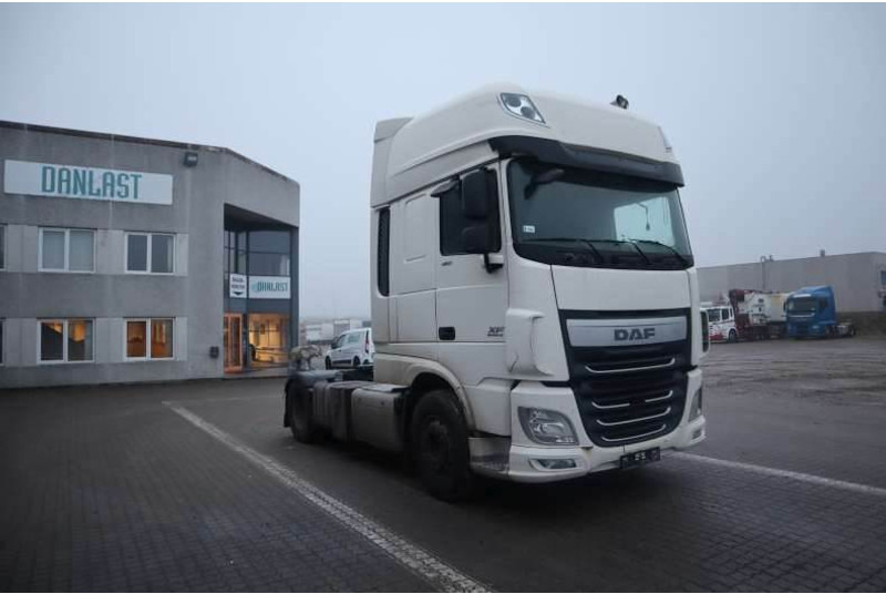 DAF XF 460 Tractor/Sattelzugmaschine/Trækker - شاحنة جرار: صور 2 DAF XF 460 Tractor/Sattelzugmaschine/Trækker - شاحنة جرار: صور 2