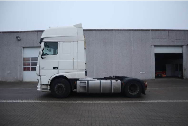 DAF XF 460 Tractor/Sattelzugmaschine/Trækker - شاحنة جرار: صور 5 DAF XF 460 Tractor/Sattelzugmaschine/Trækker - شاحنة جرار: صور 5