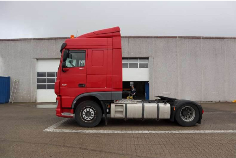 DAF XF 480 FT Tractor/Sattelzugmaschine/Trækker - شاحنة جرار: صور 5 DAF XF 480 FT Tractor/Sattelzugmaschine/Trækker - شاحنة جرار: صور 5