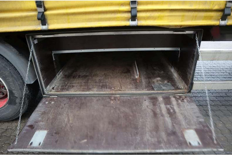 الخيمة نصف مقطورة DANSON 3 AKS. Gardintrailer: صور 8