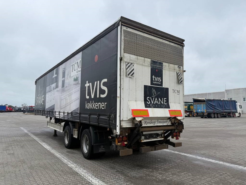 Fliegl Curtainsider / Planenauflieger / Gardin - الخيمة نصف مقطورة: صور 5 Fliegl Curtainsider / Planenauflieger / Gardin - الخيمة نصف مقطورة: صور 5