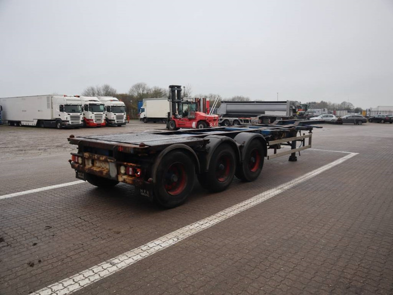 HFR Container chassis / Container-Fahrgestell - شاحنات الحاويات/ جسم علوي قابل للتغيير نصف مقطورة: صور 2 HFR Container chassis / Container-Fahrgestell - شاحنات الحاويات/ جسم علوي قابل للتغيير نصف مقطورة: صور 2