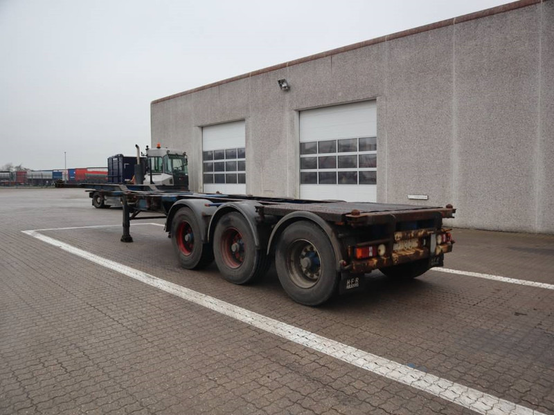 HFR Container chassis / Container-Fahrgestell - شاحنات الحاويات/ جسم علوي قابل للتغيير نصف مقطورة: صور 3 HFR Container chassis / Container-Fahrgestell - شاحنات الحاويات/ جسم علوي قابل للتغيير نصف مقطورة: صور 3