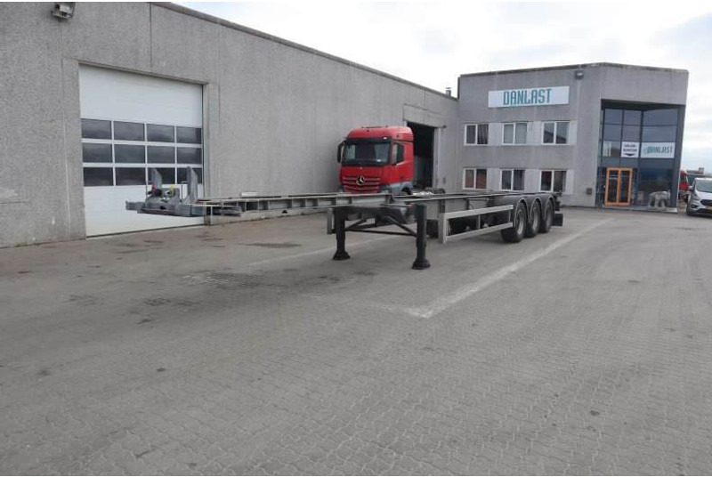 HFR Container chassis - شاحنات الحاويات/ جسم علوي قابل للتغيير نصف مقطورة: صور 1 HFR Container chassis - شاحنات الحاويات/ جسم علوي قابل للتغيير نصف مقطورة: صور 1