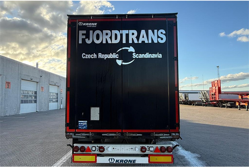 Krone 34 pl. - الخيمة نصف مقطورة: صور 5 Krone 34 pl. - الخيمة نصف مقطورة: صور 5