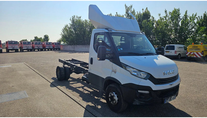 Iveco Daily IS70CI2BA - الشاسيه شاحنة: صور 3 Iveco Daily IS70CI2BA - الشاسيه شاحنة: صور 3
