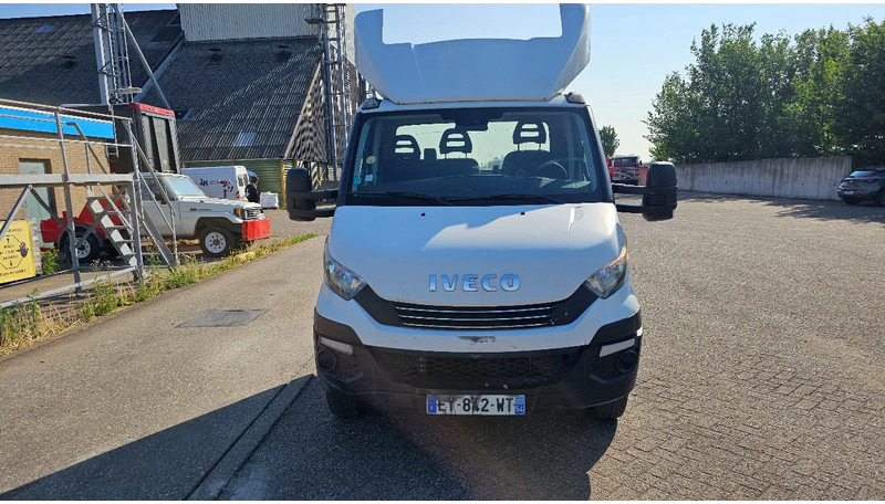 Iveco Daily IS70CI2BA - الشاسيه شاحنة: صور 2 Iveco Daily IS70CI2BA - الشاسيه شاحنة: صور 2