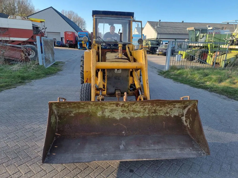 John Deere JD410 - جرار: صور 3 John Deere JD410 - جرار: صور 3