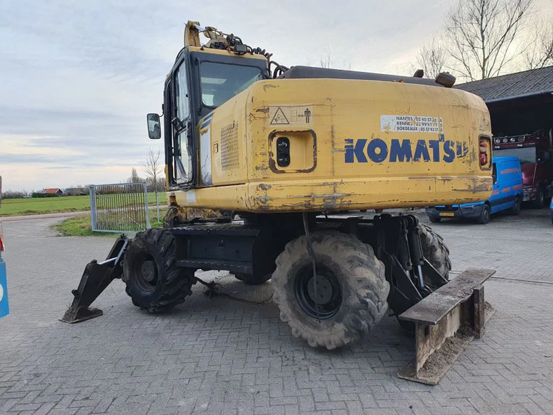 Komatsu PW180-7K - حفارة على عجلات: صور 4 Komatsu PW180-7K - حفارة على عجلات: صور 4