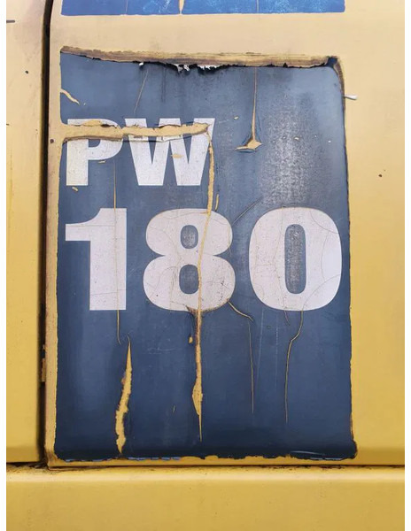 حفارة على عجلات Komatsu PW180-7K: صور 16 حفارة على عجلات Komatsu PW180-7K: صور 16