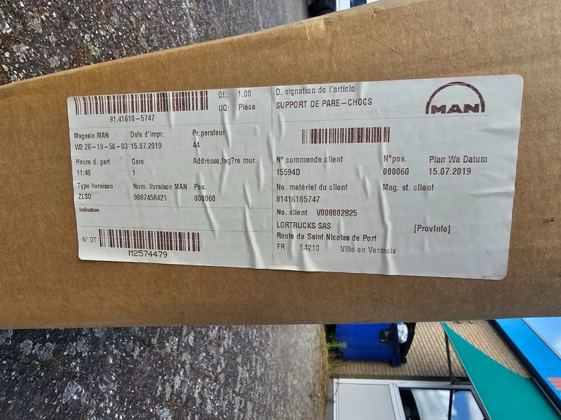 MAN TGM - Bumpersteun midden - 81.41610-5742 - قطع الغيار - شاحنة: صور 4 MAN TGM - Bumpersteun midden - 81.41610-5742 - قطع الغيار - شاحنة: صور 4