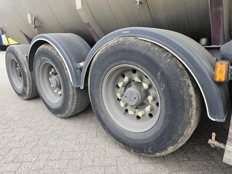 نصف مقطورة صهريج Magyar RVS - INOX - 38.5 M3- 7 Comp.: صور 9 نصف مقطورة صهريج Magyar RVS - INOX - 38.5 M3- 7 Comp.: صور 9