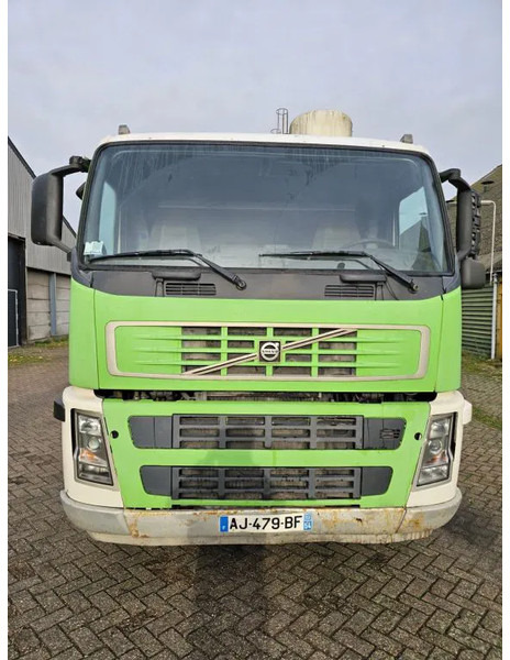 Volvo FM 12.480 FM8446B - 8x4 - Manual Gear - شاحنات مسطحة: صور 2 Volvo FM 12.480 FM8446B - 8x4 - Manual Gear - شاحنات مسطحة: صور 2