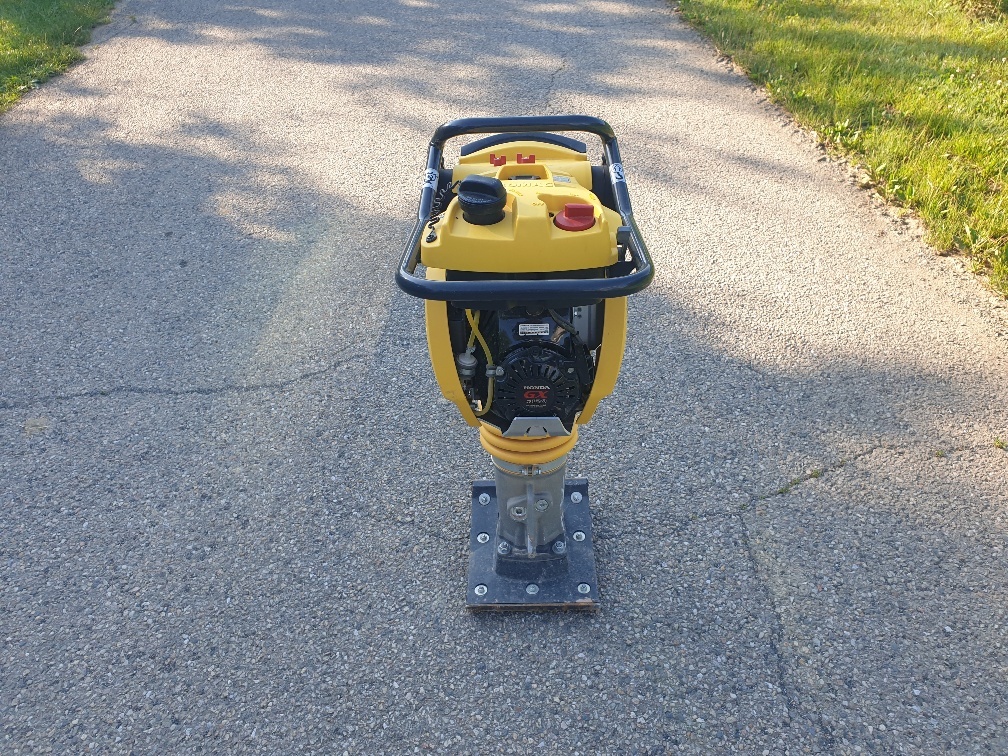 BOMAG BT 65 - صفائح اهتزازية: صور 3 BOMAG BT 65 - صفائح اهتزازية: صور 3