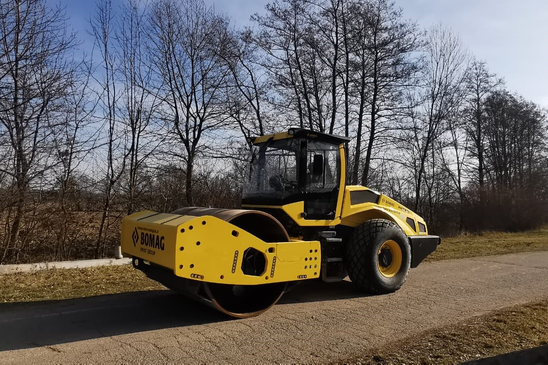 BOMAG BW 219 D-5 - مدحلة: صور 3 BOMAG BW 219 D-5 - مدحلة: صور 3