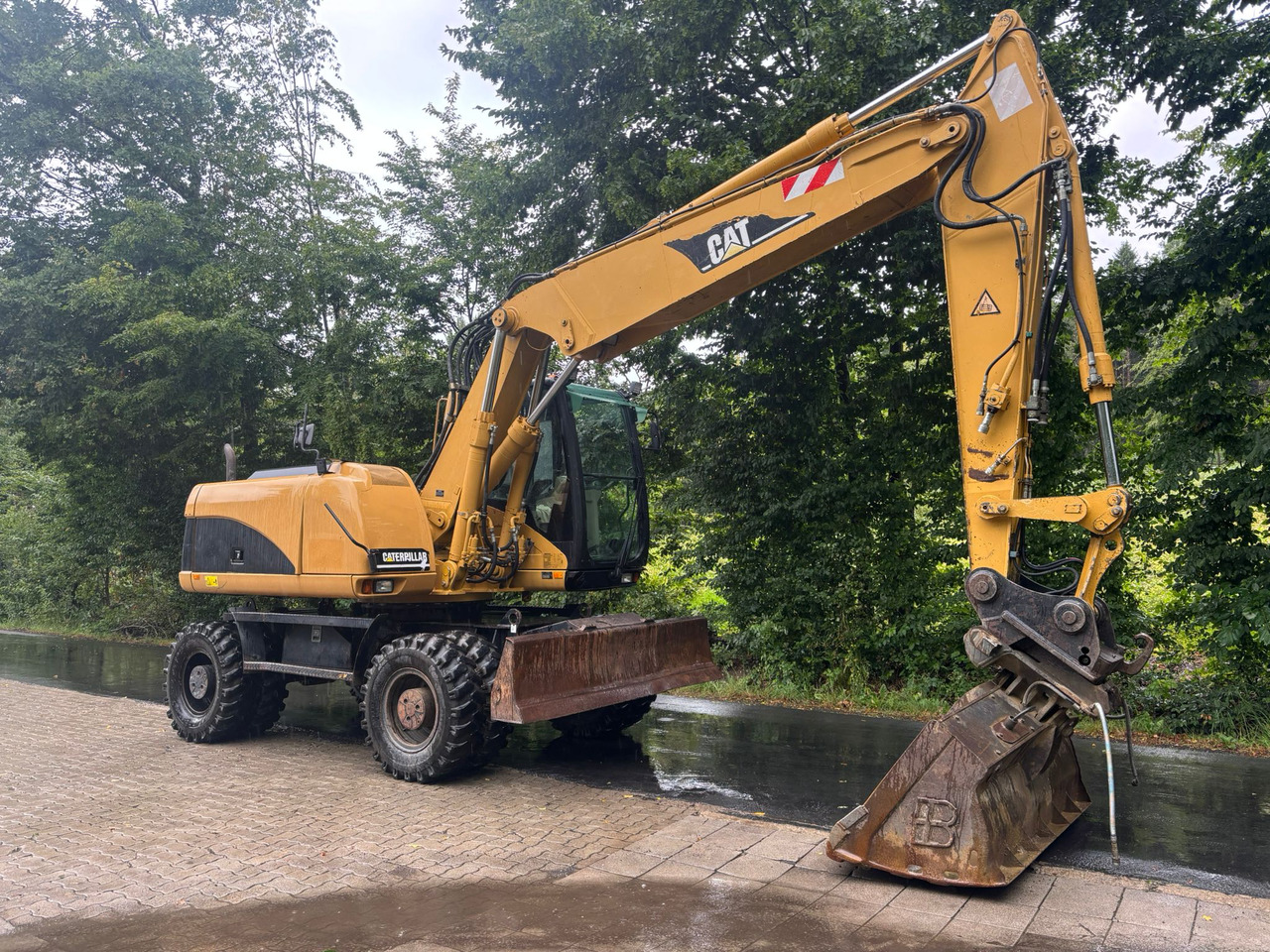 CATERPILLAR M 316 C - حفارة على عجلات: صور 4 CATERPILLAR M 316 C - حفارة على عجلات: صور 4