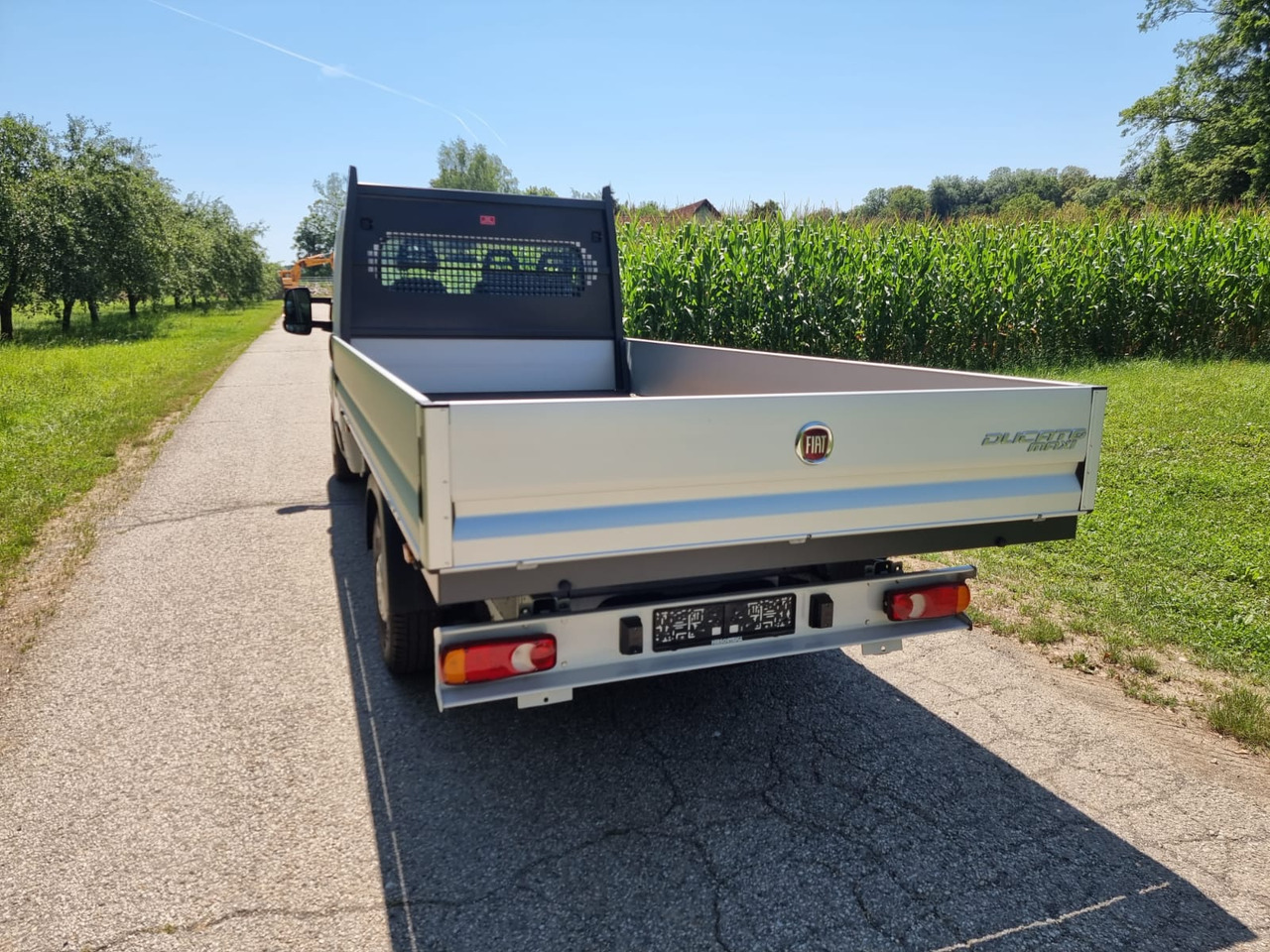 FIAT Ducato Maxi - الشاحنات الصغيرة المسطحة: صور 5 FIAT Ducato Maxi - الشاحنات الصغيرة المسطحة: صور 5