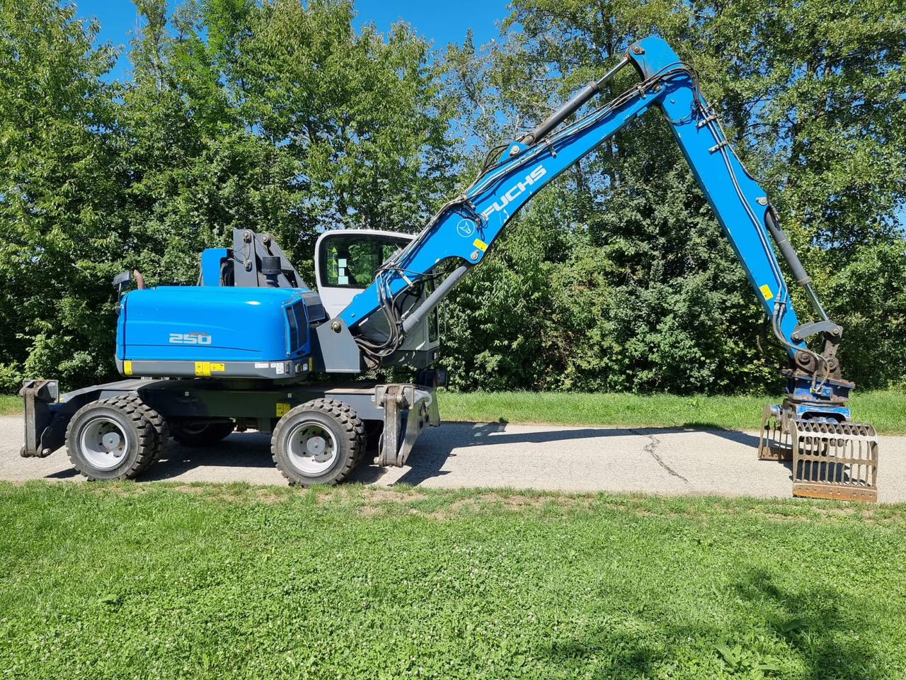 FUCHS MHL 250 - حفارة على عجلات: صور 1 FUCHS MHL 250 - حفارة على عجلات: صور 1
