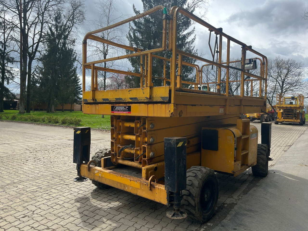 HAULOTTE H 15 SX - منصات هيدروليكية متنقلة: صور 5 HAULOTTE H 15 SX - منصات هيدروليكية متنقلة: صور 5