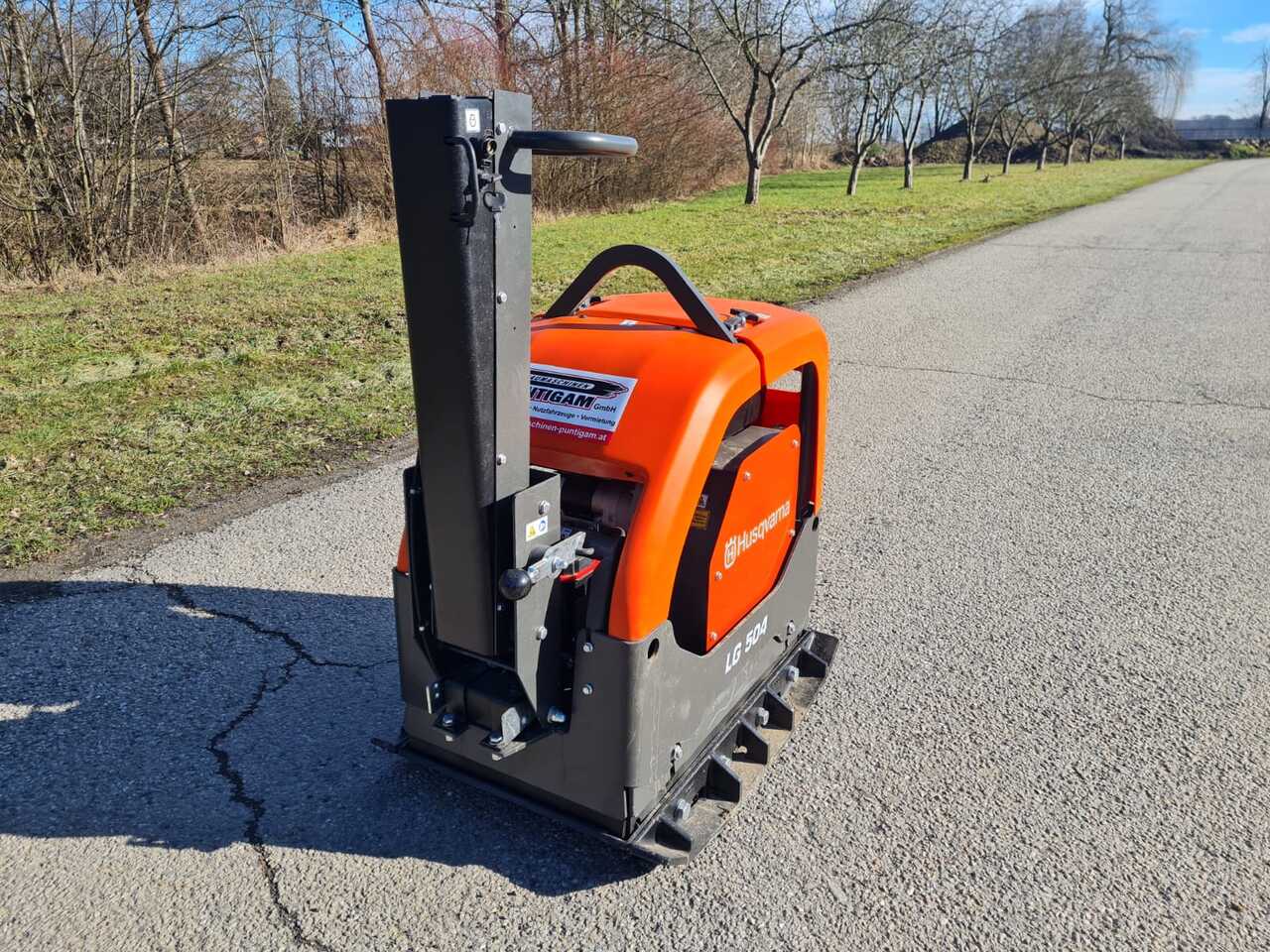 Husqvarna LG 504 - صفائح اهتزازية: صور 3 Husqvarna LG 504 - صفائح اهتزازية: صور 3