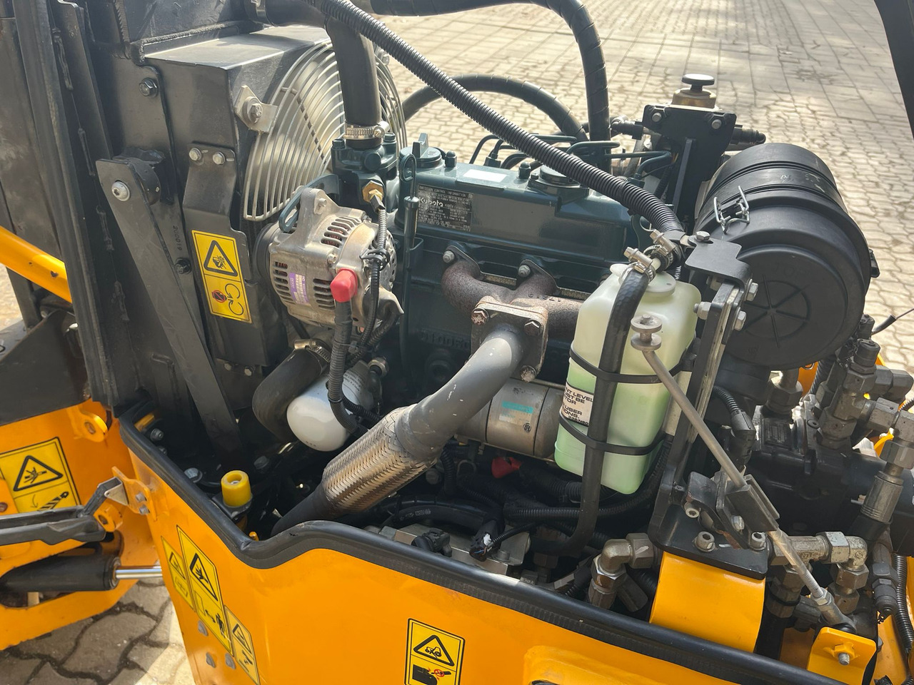 مدحلة JCB CT 160: صور 8