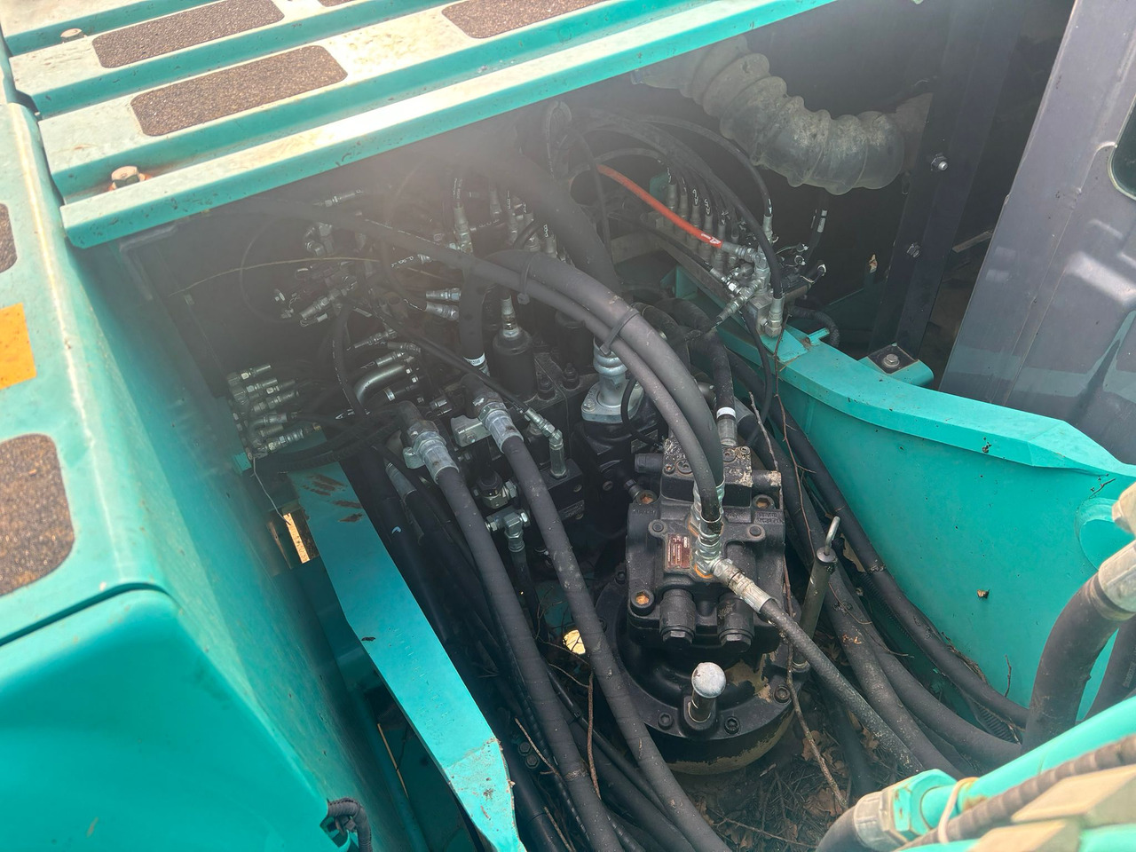 حفارات زحافة Kobelco SK 210 NLC-9: صور 9 حفارات زحافة Kobelco SK 210 NLC-9: صور 9