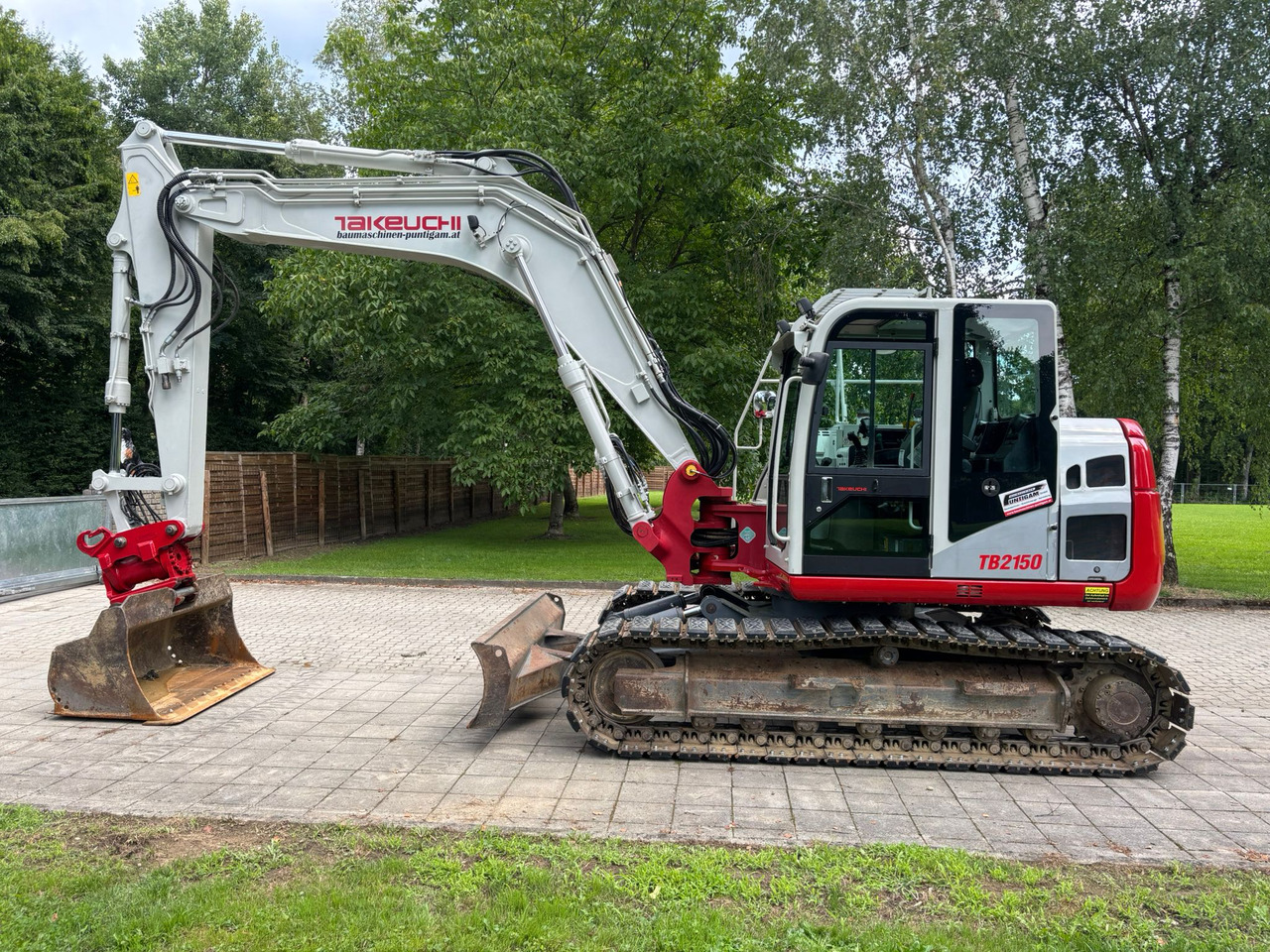 TAKEUCHI TB 2150 - حفارات زحافة: صور 1 TAKEUCHI TB 2150 - حفارات زحافة: صور 1
