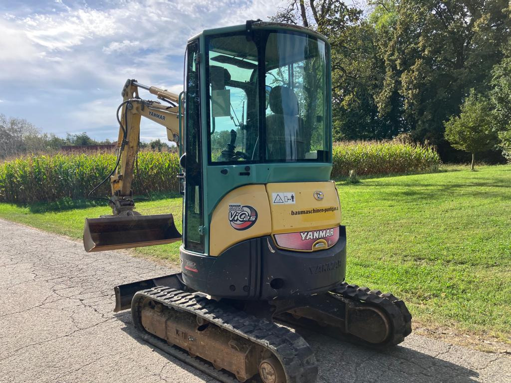 YANMAR VIO 25-4 - حفارة مصغرة: صور 4 YANMAR VIO 25-4 - حفارة مصغرة: صور 4