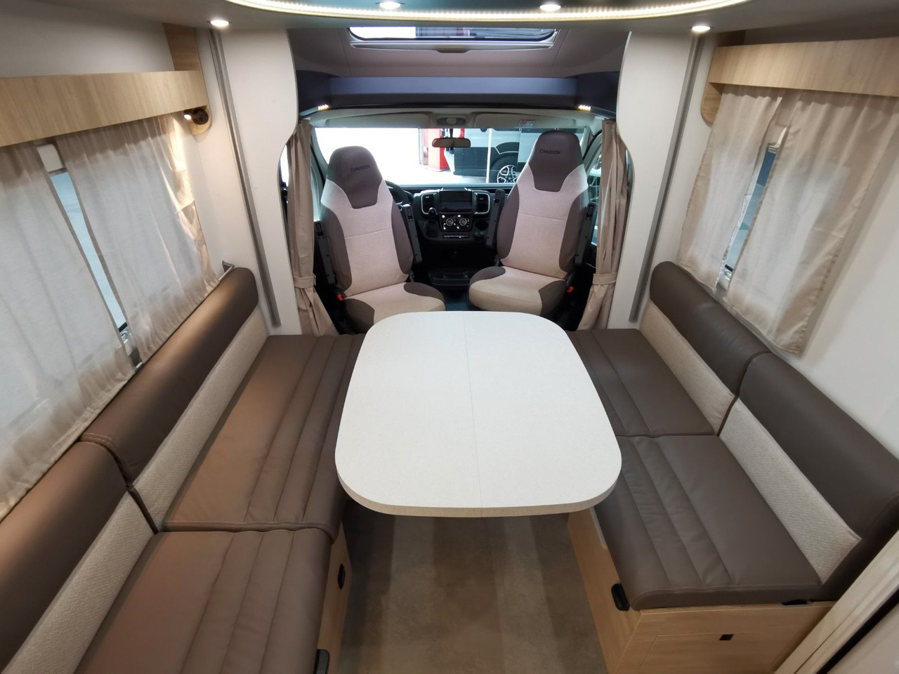 موتر هوم شبه متكامل Chausson 640 ULTIMATE / -2026- / XXL- HUBBETT & RAUMBAD: صور 15