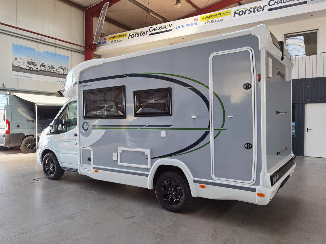 Chausson 650 TITANIUM / -2026- / 165PS-8G. / AHK/ HUBBETT - موتر هوم شبه متكامل: صور 5 Chausson 650 TITANIUM / -2026- / 165PS-8G. / AHK/ HUBBETT - موتر هوم شبه متكامل: صور 5