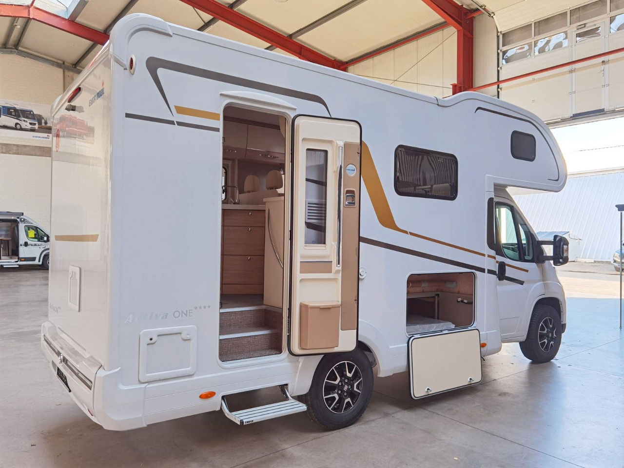 موتر هوم سقف عالي Eura Mobil ACTIVA ONE 630 LS / -2025- / 140PS / RAUMWUNDER: صور 11
