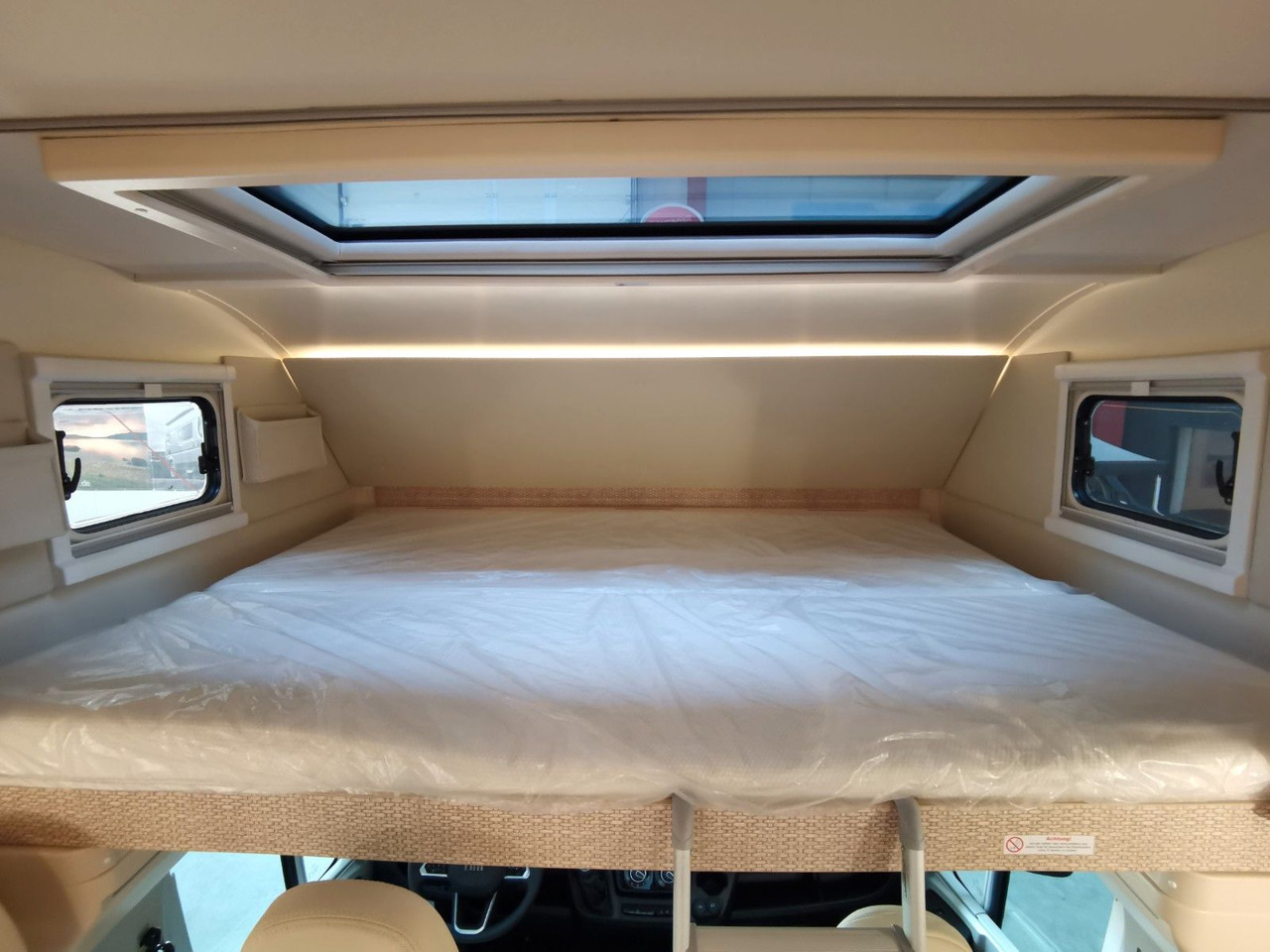 موتر هوم سقف عالي Eura Mobil ACTIVA ONE 630 LS / -2025- / 140PS / RAUMWUNDER: صور 17