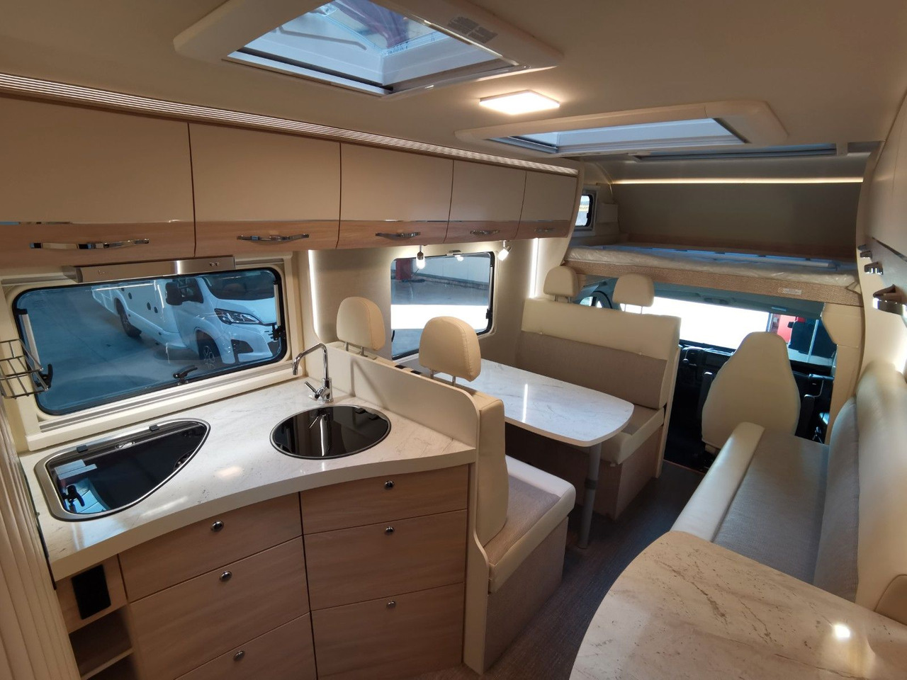 موتر هوم سقف عالي Eura Mobil ACTIVA ONE 630 LS / -2025- / 140PS / RAUMWUNDER: صور 18