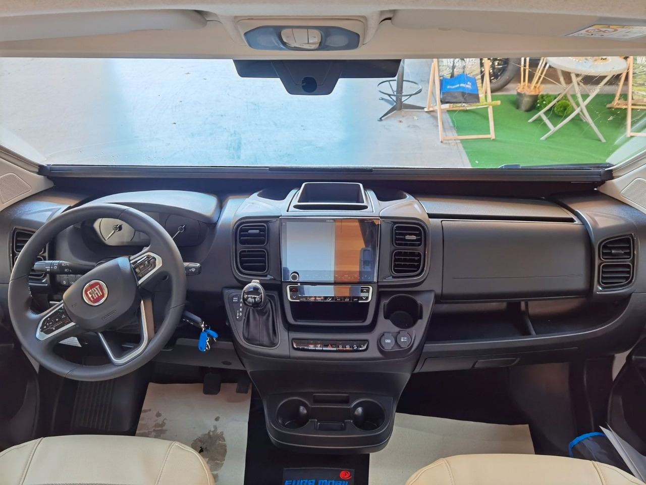 موتر هوم سقف عالي Eura Mobil ACTIVA ONE 690 HB / 180PS-9G AUTOMATIK -40H MAXI: صور 11 موتر هوم سقف عالي Eura Mobil ACTIVA ONE 690 HB / 180PS-9G AUTOMATIK -40H MAXI: صور 11