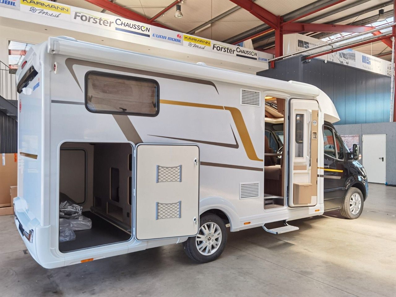 تأجير  Eura Mobil PROFILA T 726 EF / -2025-/ MONDIAL PLUS & S-PAKE Eura Mobil PROFILA T 726 EF / -2025-/ MONDIAL PLUS & S-PAKE: صور 11