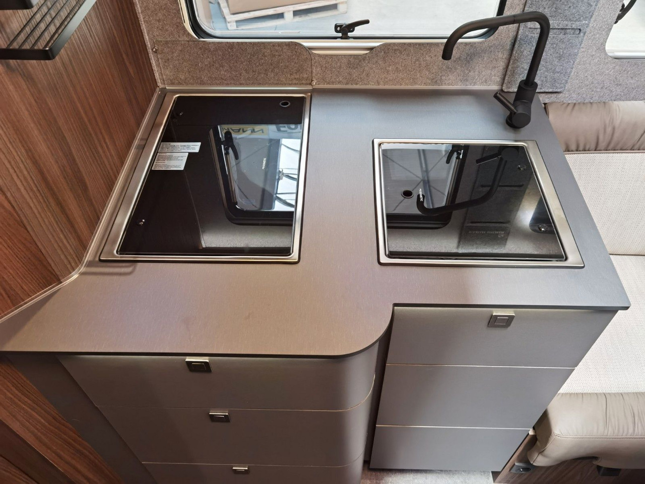 تأجير  Eura Mobil PROFILA T 726 EF / -2025-/ MONDIAL PLUS & S-PAKE Eura Mobil PROFILA T 726 EF / -2025-/ MONDIAL PLUS & S-PAKE: صور 18