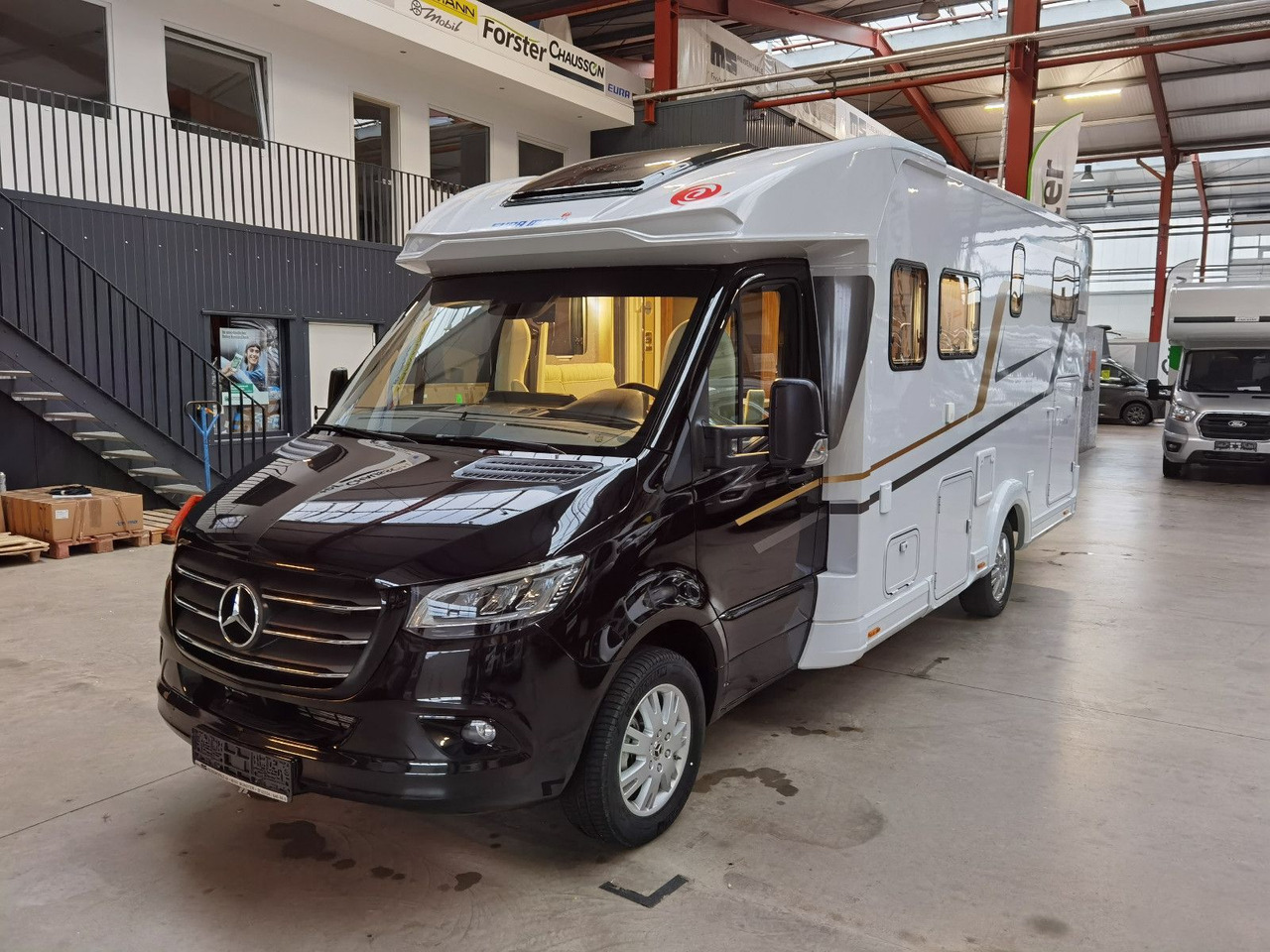 موتر هوم شبه متكامل Eura Mobil PROFILA T 726 EF /-2025-/ MONDIAL PLUS & S-PAKET: صور 9 موتر هوم شبه متكامل Eura Mobil PROFILA T 726 EF /-2025-/ MONDIAL PLUS & S-PAKET: صور 9