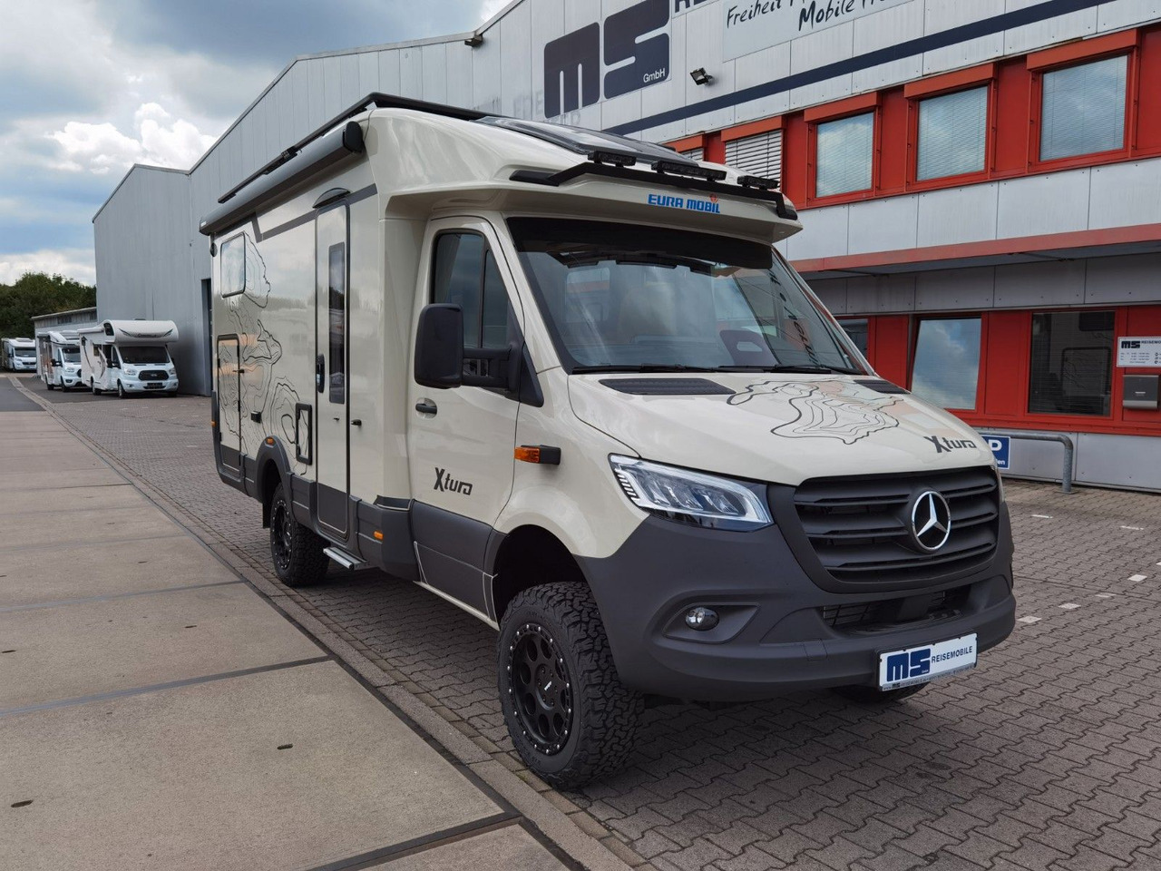 موتر هوم شبه متكامل Eura Mobil XTURA 686 EF /MODELL 2025 / 4x4 /TOP-AUSSTATTUNG: صور 7
