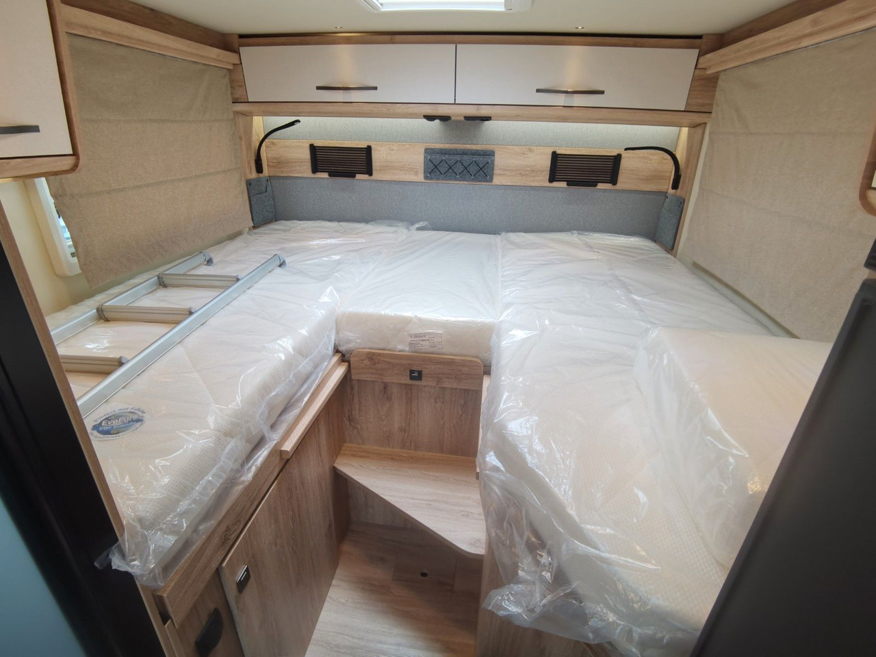 موتر هوم شبه متكامل Eura Mobil XTURA 686 EF /MODELL 2025 / 4x4 /TOP-AUSSTATTUNG: صور 24