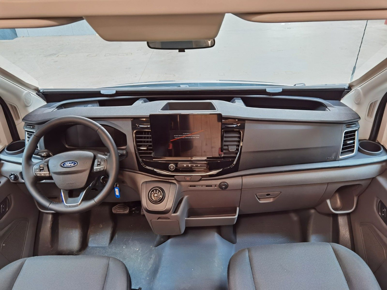 موتر هوم شبه متكامل Forster T 669 EBN COUPÈ / 165PS-DSG / SILVER - EDITION: صور 10 موتر هوم شبه متكامل Forster T 669 EBN COUPÈ / 165PS-DSG / SILVER - EDITION: صور 10