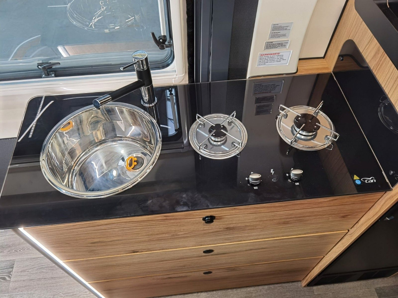 كرفان فان Karmann DEXTER 580 /-MODELL 2026-/ PANORAMA DACHFENSTER: صور 15 كرفان فان Karmann DEXTER 580 /-MODELL 2026-/ PANORAMA DACHFENSTER: صور 15